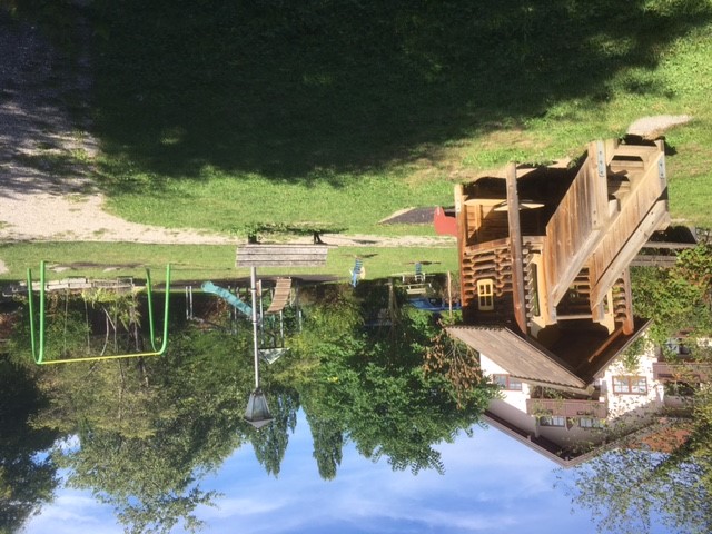 Spielplatz am Dorfplatz in Feldkirchen
